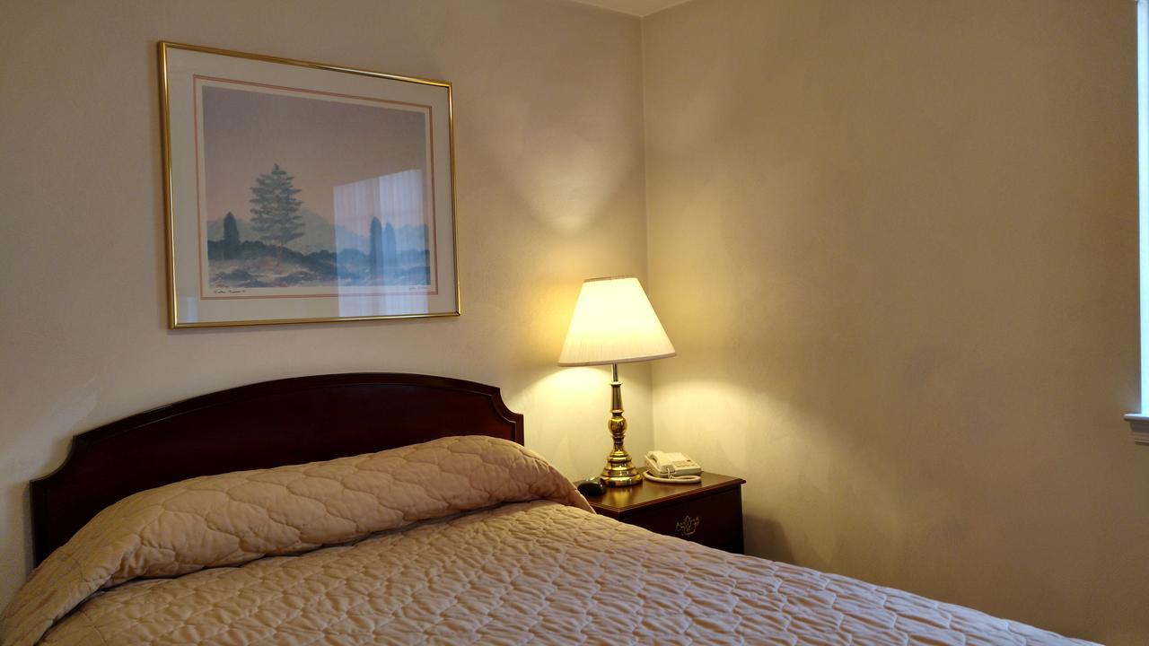 Affordable Suites Charlottesville Exterior foto