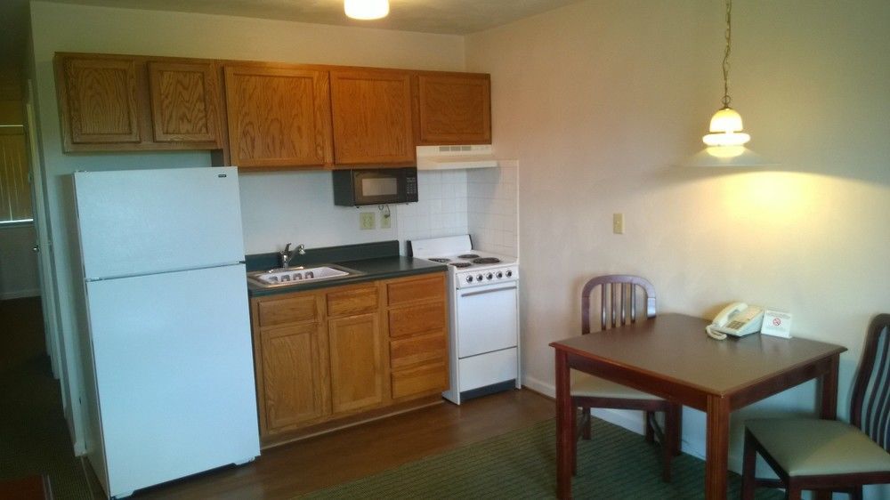 Affordable Suites Charlottesville Exterior foto